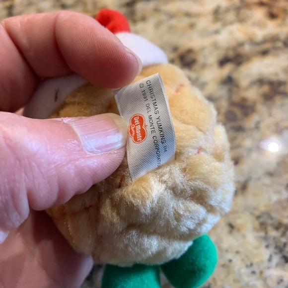 1991 Kitschy plush Christmas Yumkins by Del Monte Fruit and veggies - Picture 5 of 12